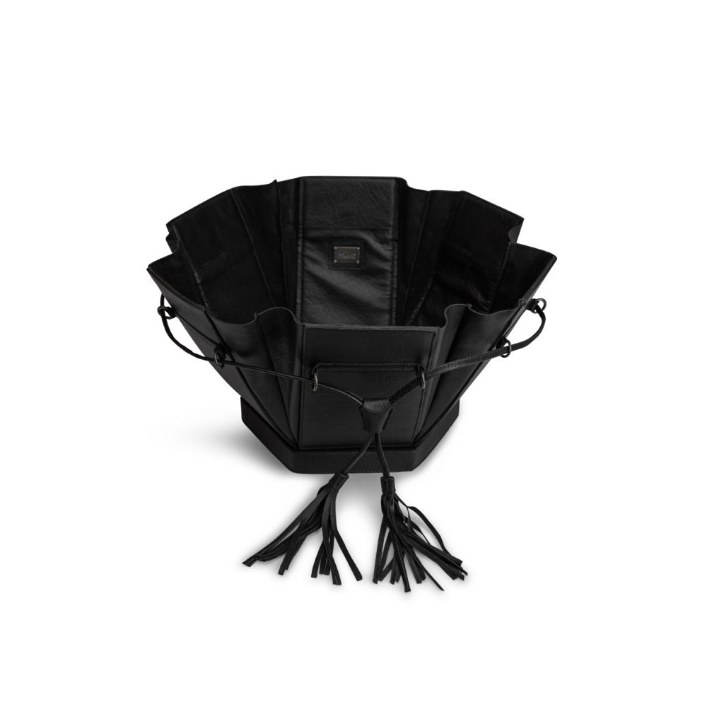 04_EvitaXL_Negro_MUUD.png