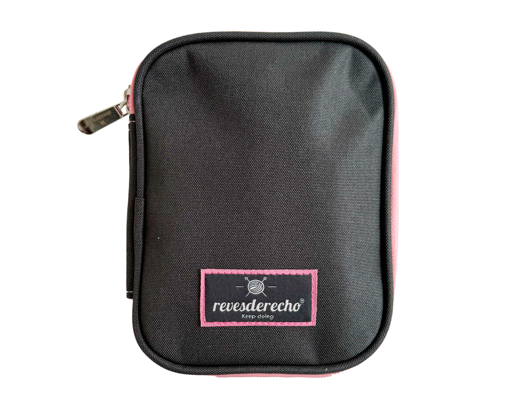 CLASSIC-estuche-crochet_1_cd7145f3-2e92-44c5-917b-bf4343087bee.png