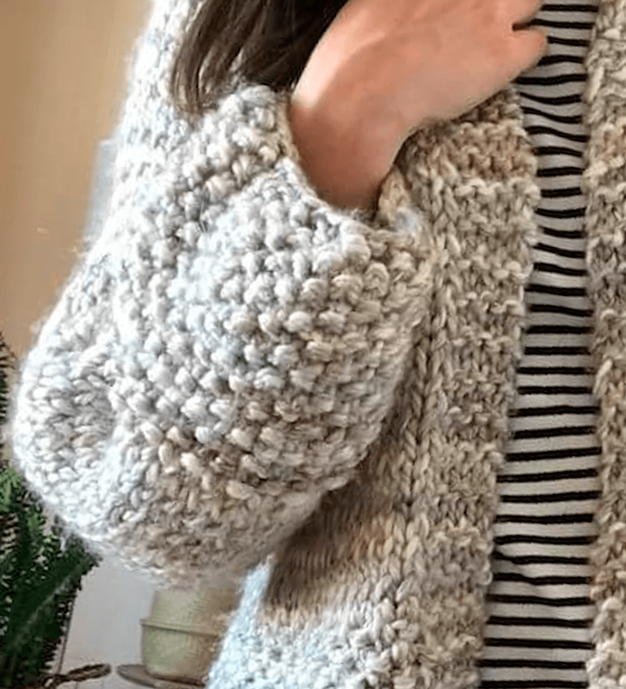 sweater-eliana_foto-2_46105731-880a-4bea-873c-2b6b18e72513.png