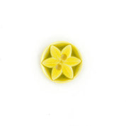 Bot&oacute;n Pl&aacute;stico Redondo Estrella Amarillo